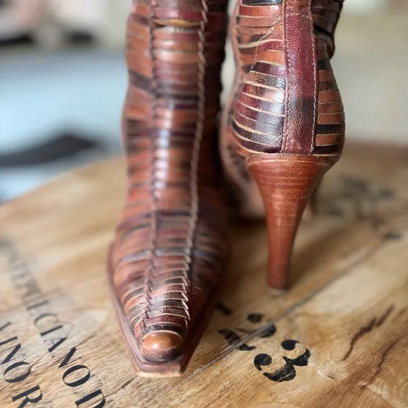 Vero Cuoio Italian Leather Boots size 9