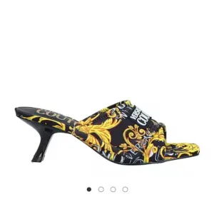 VERSACE JEANS COUTURE printed leather satin kitten, toe fiona sandal