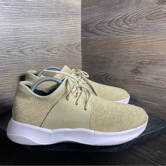 Vessi everyday beige tan sneakers