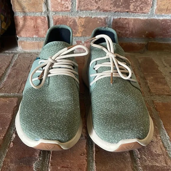 Vessi Everyday Classic Waterproof Sneakers in Fig Green
