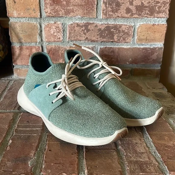 Vessi Everyday Classic Waterproof Sneakers in Fig Green