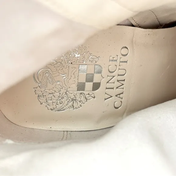 VINCE CAMUTO Alessa Cream Leather Wide Calf Knee High Heeled NEW Boots--7.5WC
