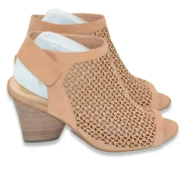 Vince Camuto Beige Tan Pierced Leather Heel Open Toe Ankle Booties Shooties 8.5