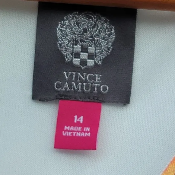 Vince camuto floral sleeveless V-neck Dress
