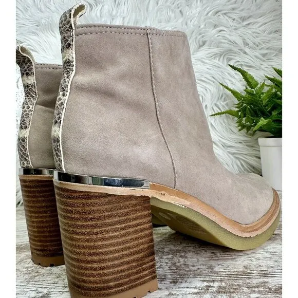VINCE CAMUTO Gorgan Boots Women’s Size 8 Grey Suede Kelivena Ankle MSRP $149