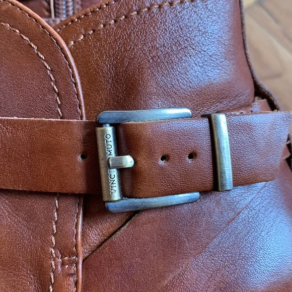 Vince Camuto Peamer size 39 cognac leather Chelsea ankle boots side zip buckle