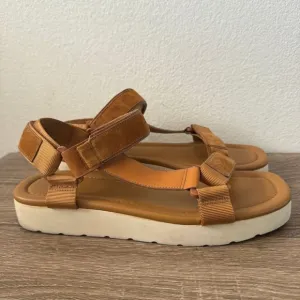 VINCE Carver Leather/Suede Flatform Sport-Strap Sandals, Size 9