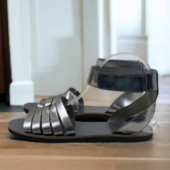 VINCE Cassie Leather Gladiator Sandals Size 36 6 Gunmetal Metallic Gray Strappy