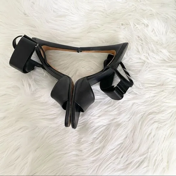 Vince Genna Velcro strap heels sandals black 6.5
