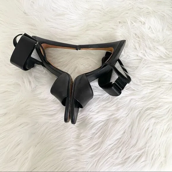 Vince Genna Velcro strap heels sandals black 6.5