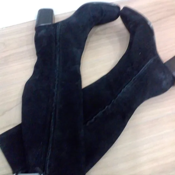 Vince Maggie Suede Leather Tall Boots in Black Sz 6