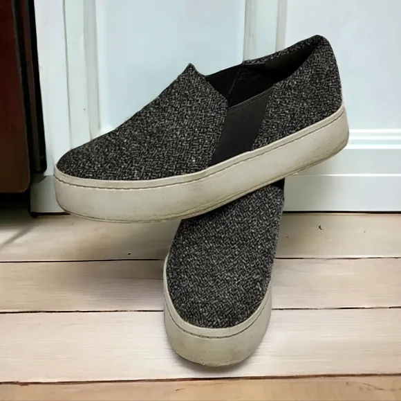 VINCE Warren Knit Platform Sneakers 7 Boucle Tweed Gray Black Slip On Trainers