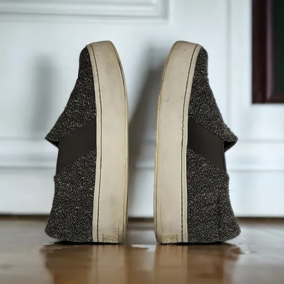 VINCE Warren Knit Platform Sneakers 7 Boucle Tweed Gray Black Slip On Trainers