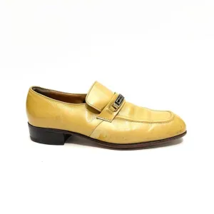 Vintage 1970s men’s beige yellow patent leather horsebit loafers