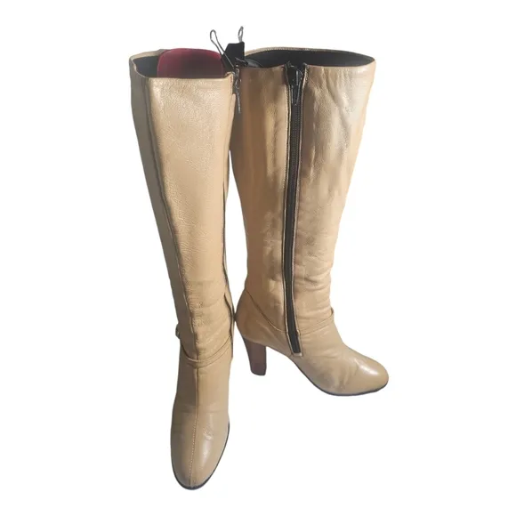Vintage 1980s Tan Leather Heeled High Calf Boots Sized 6B