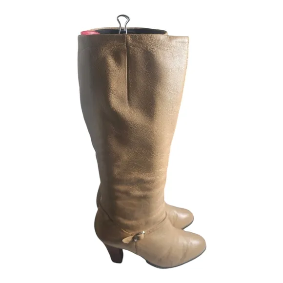 Vintage 1980s Tan Leather Heeled High Calf Boots Sized 6B