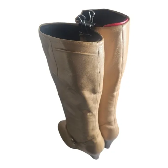 Vintage 1980s Tan Leather Heeled High Calf Boots Sized 6B