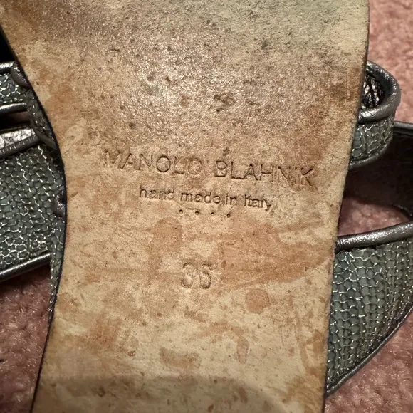 Vintage 5.5 Manolo Blahnik Solidus Leather Thong Sandals