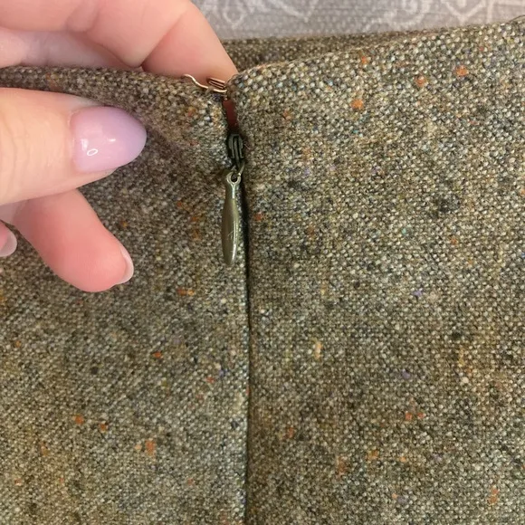 Vintage Burberry’s Wool &amp; Cashmere Blend Tan Skirt Size 6