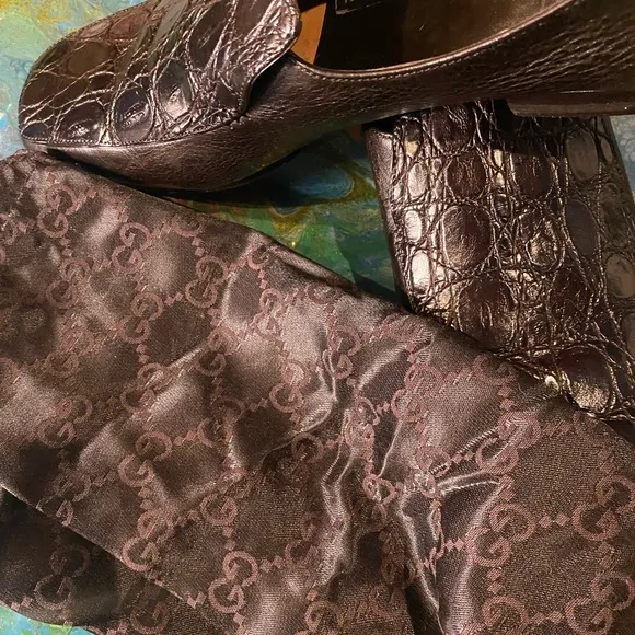 Vintage classic GUCCI Brown Slip-On Loafers with Exotic Texture GUCCI BAG S 10