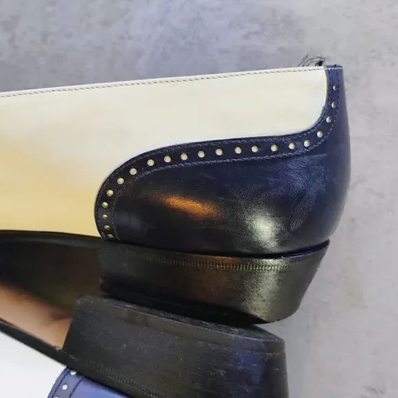 Vintage Ferragamo Navy Blue &amp; White Leather Kiltie Buckle Shoes Loafers Size 9