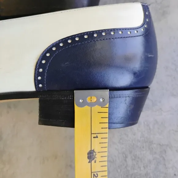 Vintage Ferragamo Navy Blue &amp; White Leather Kiltie Buckle Shoes Loafers Size 9