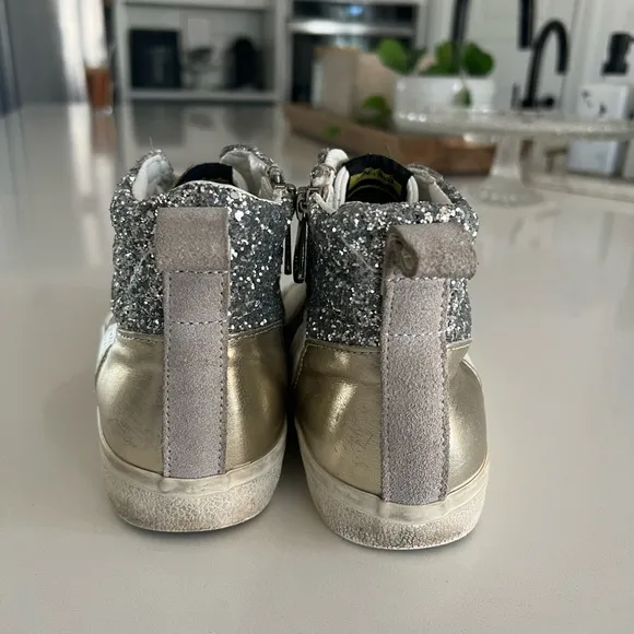 VINTAGE HAVANA Lester Sneakers White Silver Gold Glitter 7.5 Distressed Zip