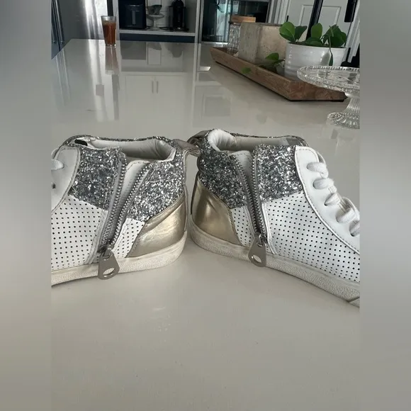 VINTAGE HAVANA Lester Sneakers White Silver Gold Glitter 7.5 Distressed Zip