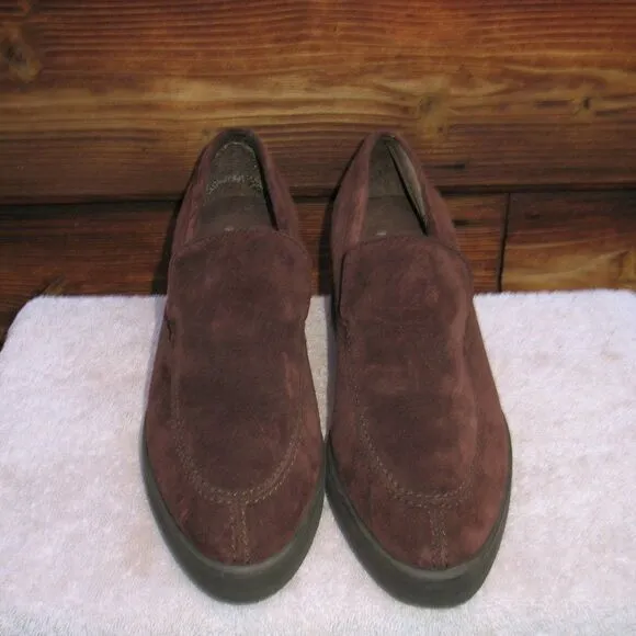 Vintage Brown Hush Puppies Heeled Loafers