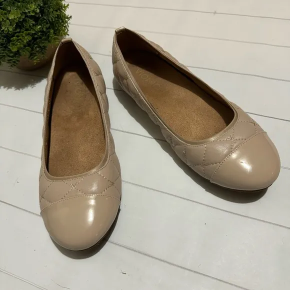 Vionic Desiree Quilted Cap Toe Flats Nude Women’s Size 7
