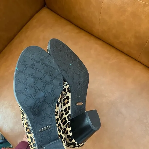 VIONIC GEORGIA CALF HAIR Studded BOOTIE Fall Boots Leopard cheetah print Sz 8.5