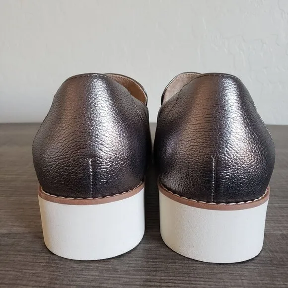 Vionic Kensley Metallic Leather Slip-On Loafer Lug Sole Pewter Size Women 9 WIDE