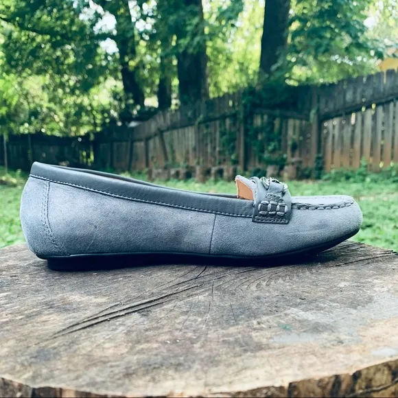 Vionic Kenya gray suede loafers 5