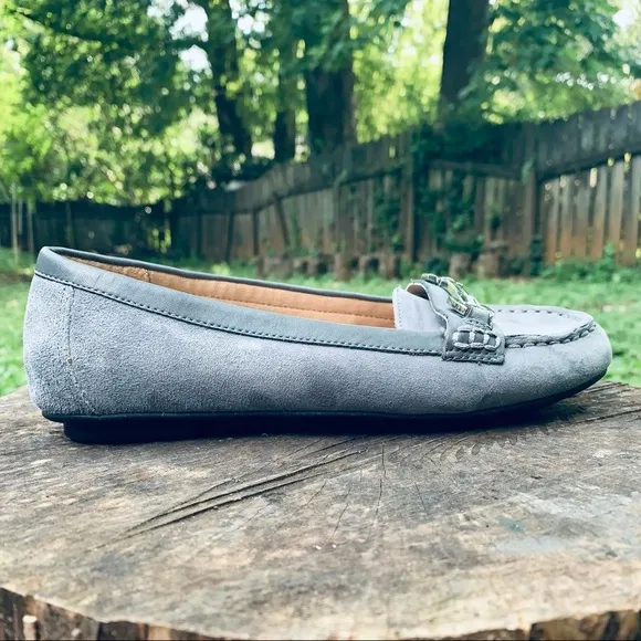 Vionic Kenya gray suede loafers 5