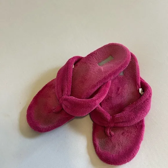Vionic Lydia Pink fuzzy flip flop sandals 7.5