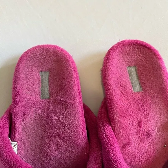 Vionic Lydia Pink fuzzy flip flop sandals 7.5