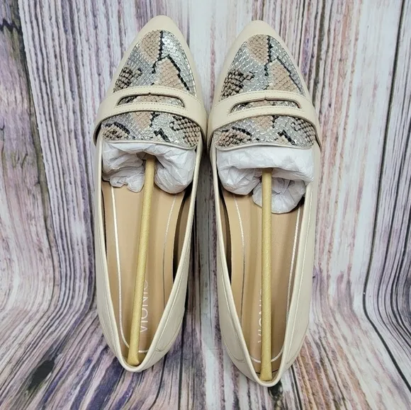 𝅺Vionic Savannah Cream Boa Print Point Toe Flats New Size 10 Wide