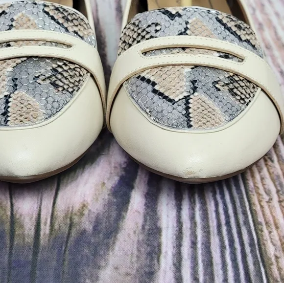 𝅺Vionic Savannah Cream Boa Print Point Toe Flats New Size 10 Wide
