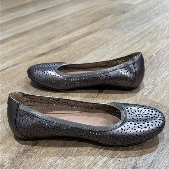 Vionic Size 8.5  Silver Loafers with Perforated Design and Orthopedic Sole