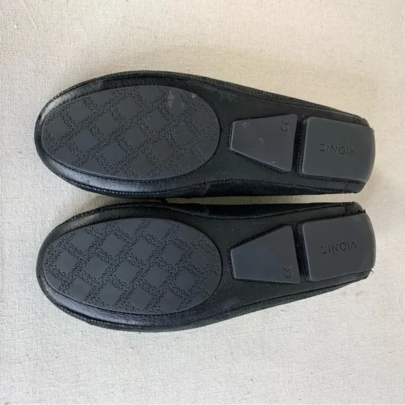 Vionic Sydney Leather Reptile Embossed Black Sparkle Loafers/Flats - Size 8