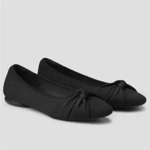 Vivaia Bini Knotted Almond Toe Black Flats Sz 41
