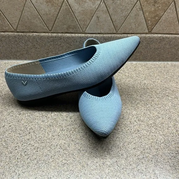 Vivaia blue pointed toe flats worn twice no problems just too wide 37.5