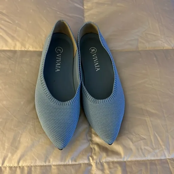 Vivaia blue pointed toe flats worn twice no problems just too wide 37.5