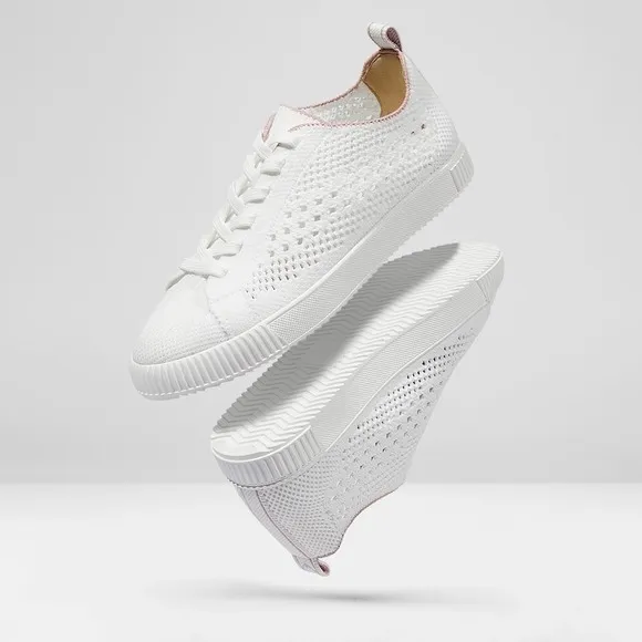 VIVAIA Round-Toe Perforated Sneakers white size EU/39 US/8