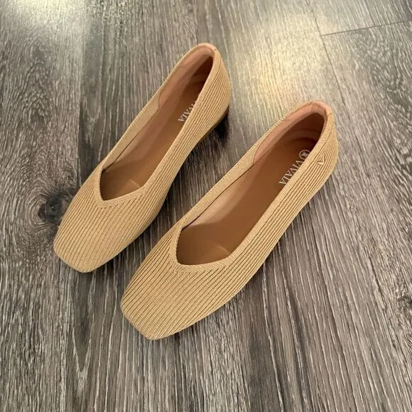Vivaia Square-Toe V-Cut Flats (Margot 2.0) New