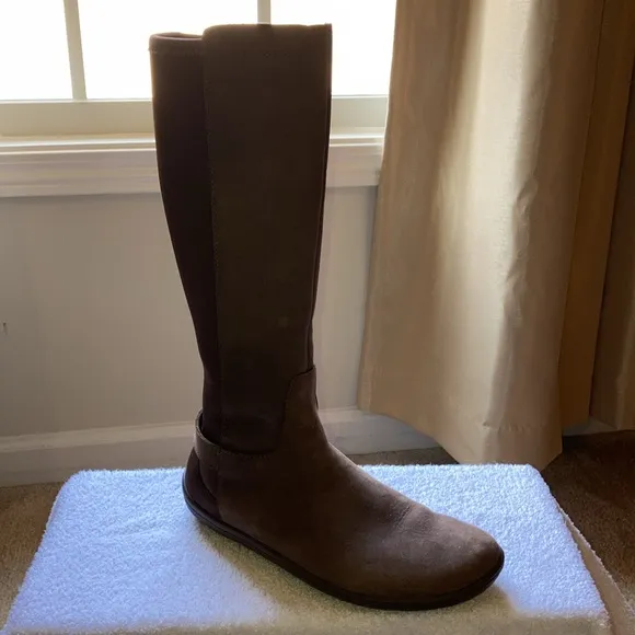 Viviobarfoot Boots