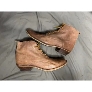 VTG Dingo Leather Ankle Boots Vibram Sole 10M Wood Stacked Heel Made In Brazil