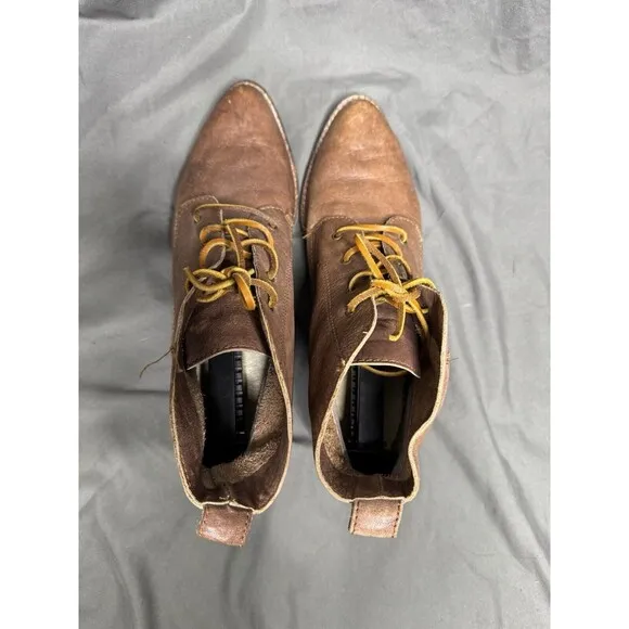 VTG Dingo Leather Ankle Boots Vibram Sole 10M Wood Stacked Heel Made In Brazil