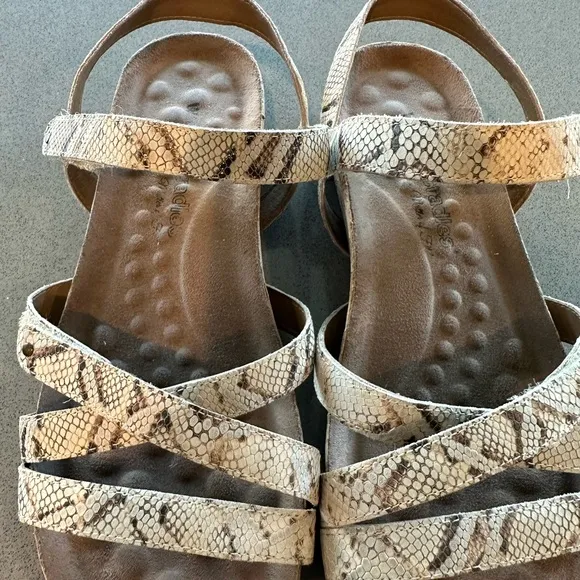 Walking Cradles Snake Animal Print Velcro Sandals