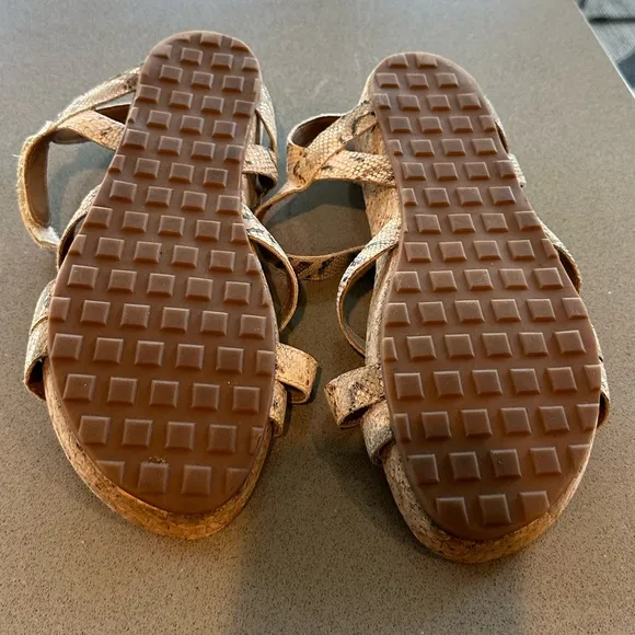 Walking Cradles Snake Animal Print Velcro Sandals